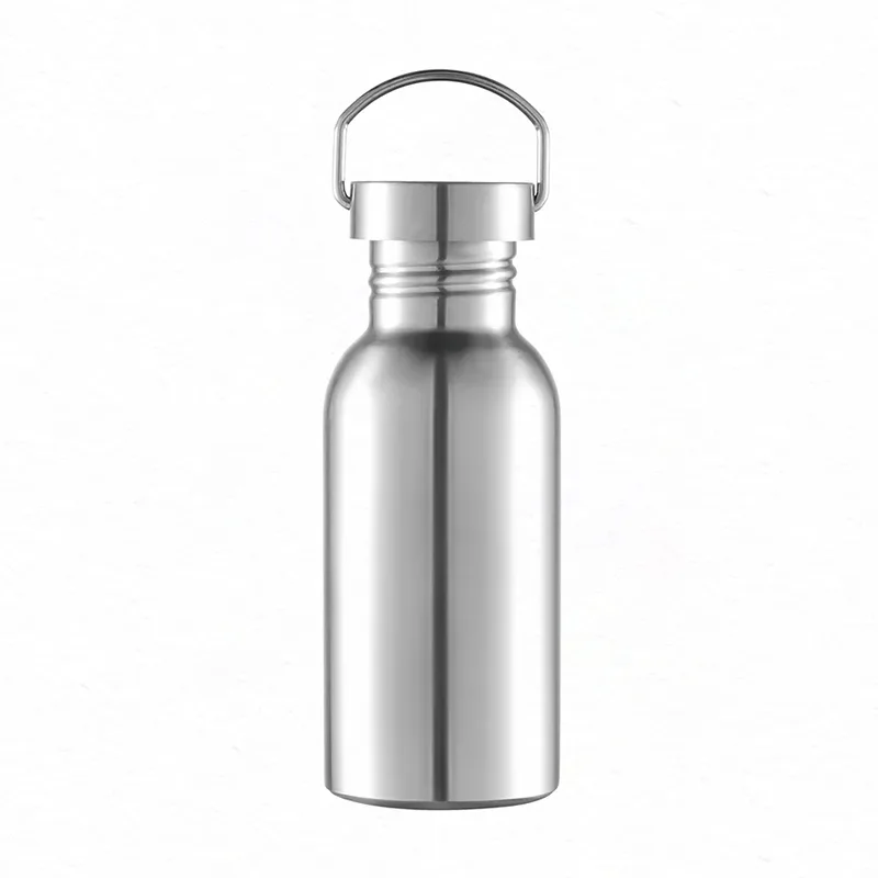 Juodas sportinis vandens butelis